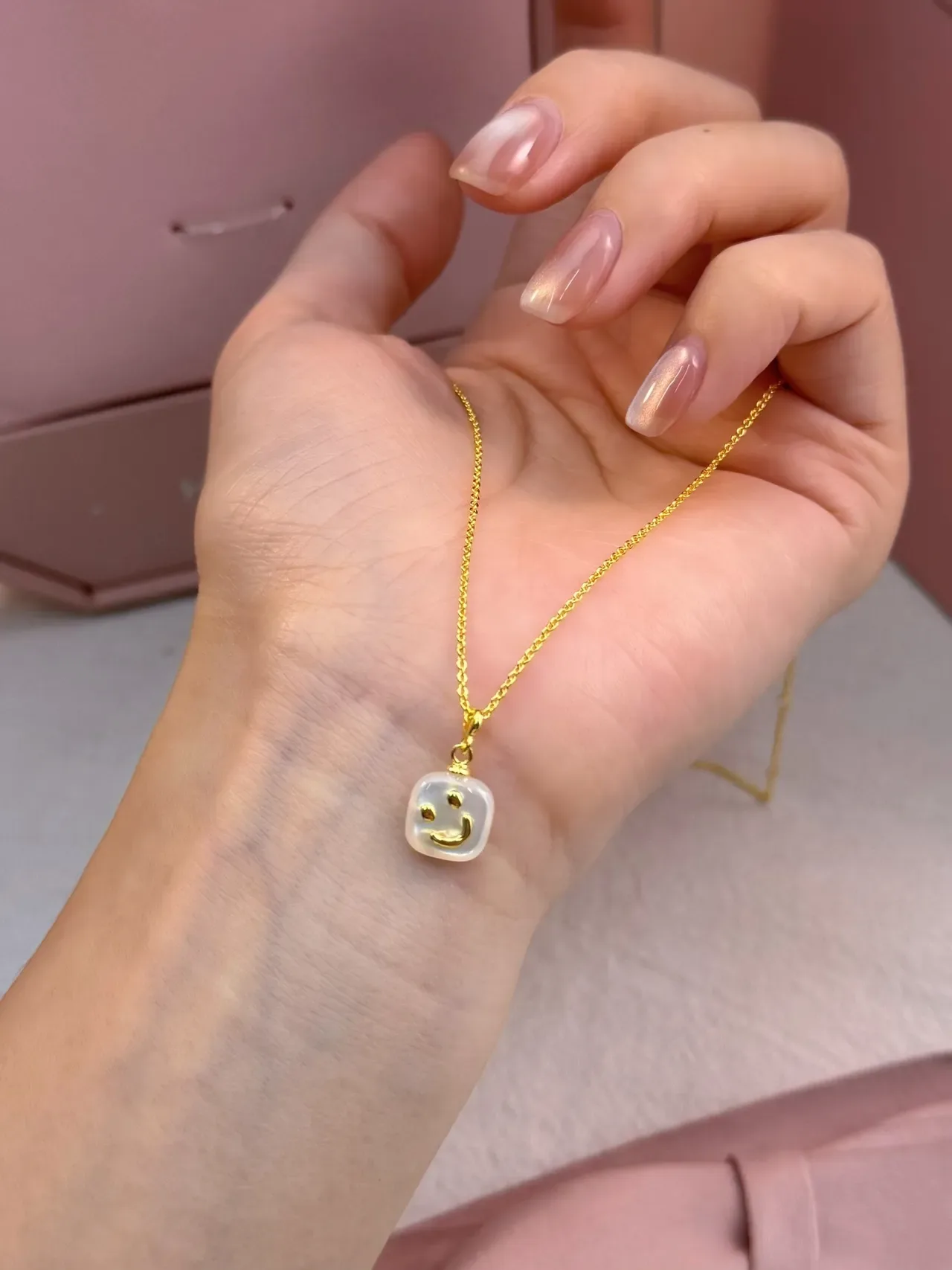 Smiley Face Pearl Pendant Necklace 6