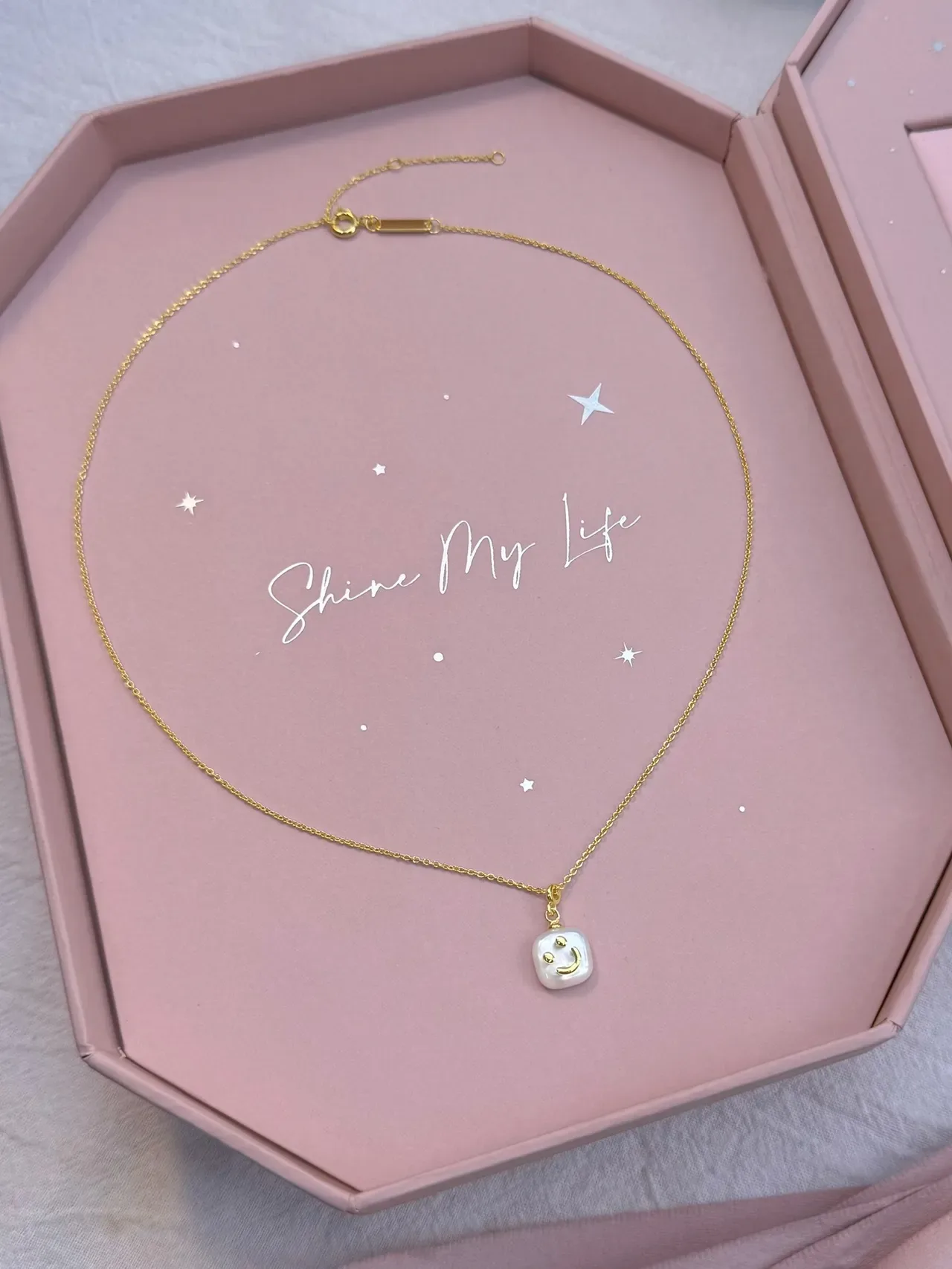 Smiley Face Pearl Pendant Necklace 8
