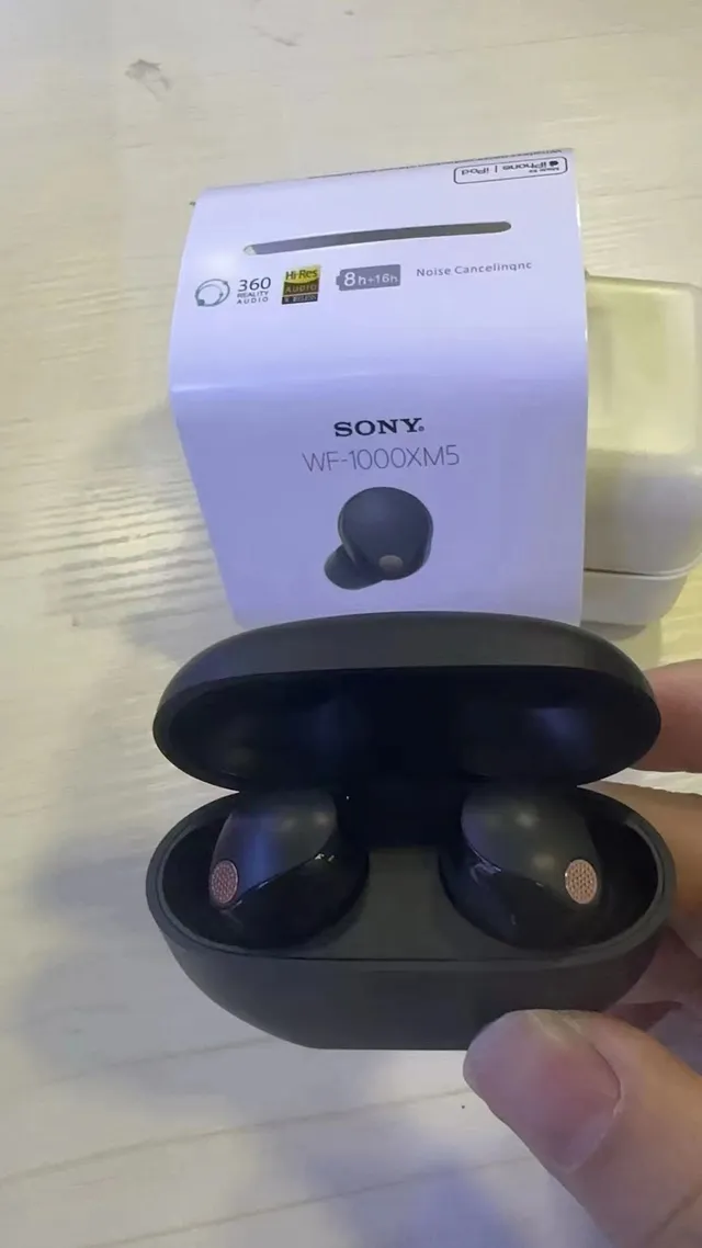 Sony WF-1000XM5 White Gray Compact Matte-Finish TWS Earbuds 9