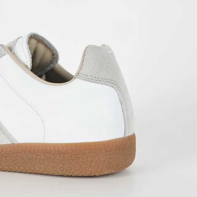 White and Gray Suede Leather Panelled Low-Top Lifestyle Sneakers 4