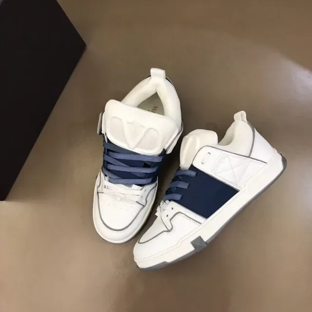 White and Navy Mixed-Material Low-Top Lifestyle Sneaker 3