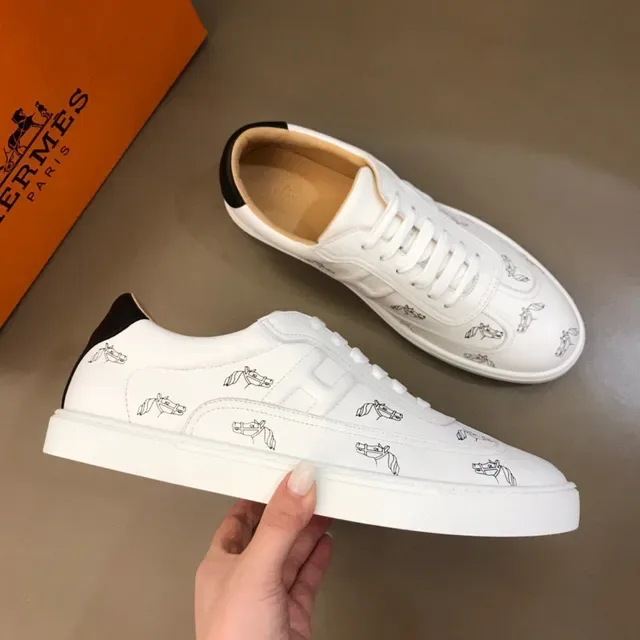 White Horse-Print Low-Top Lace-Up Sneaker 6