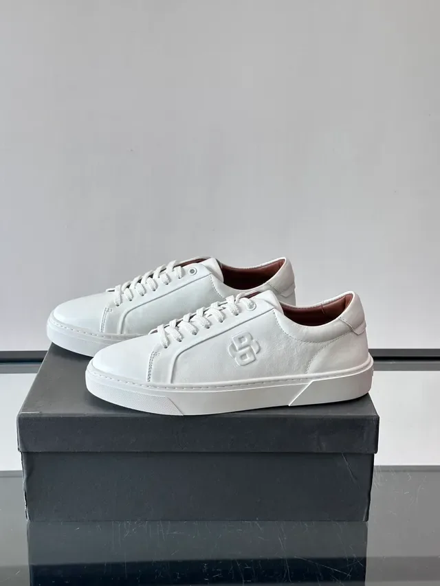 White Low-Top Embossed Logo Lifestyle Sneakers 5