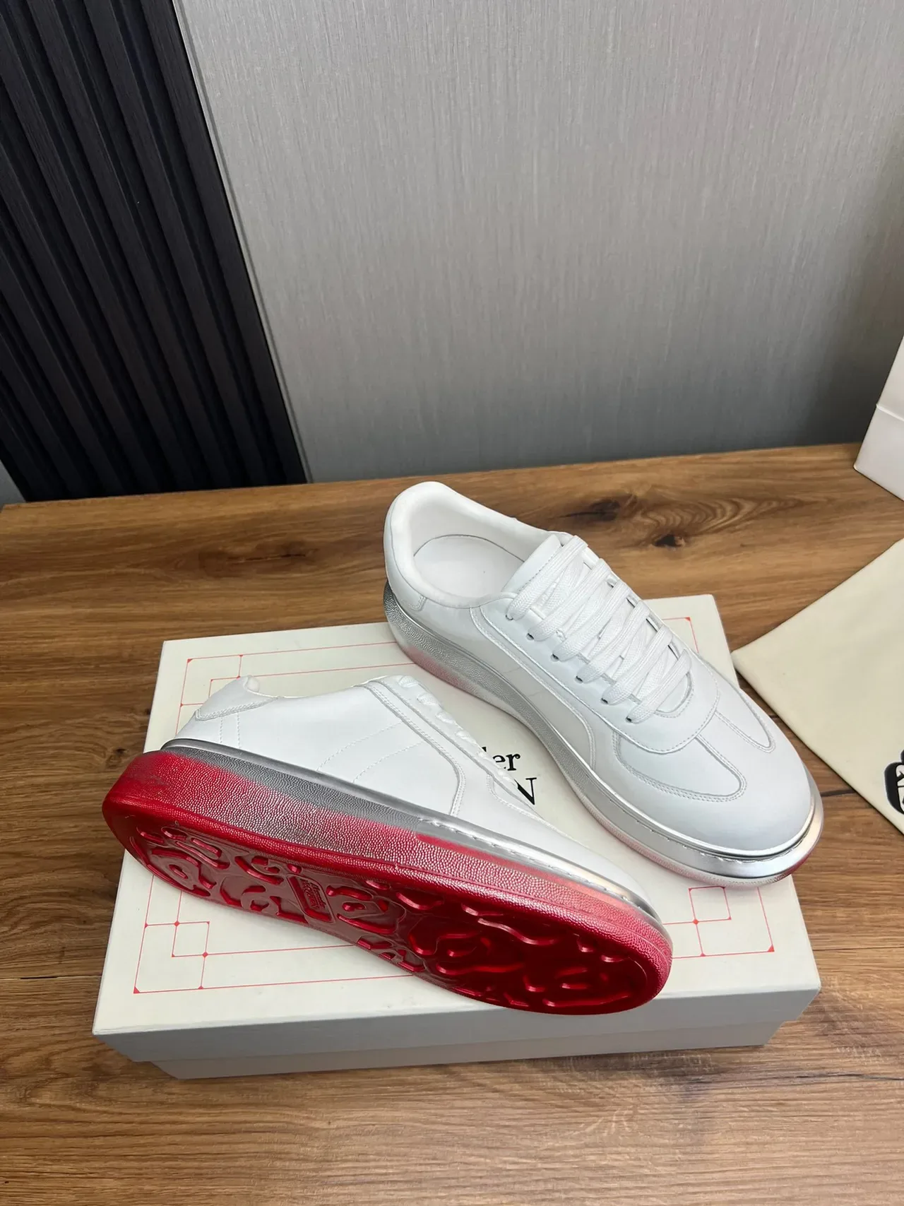 White Red Smooth Leather-Like Upper Metallic Gradient Platform Sole Lifestyle Sneakers 4