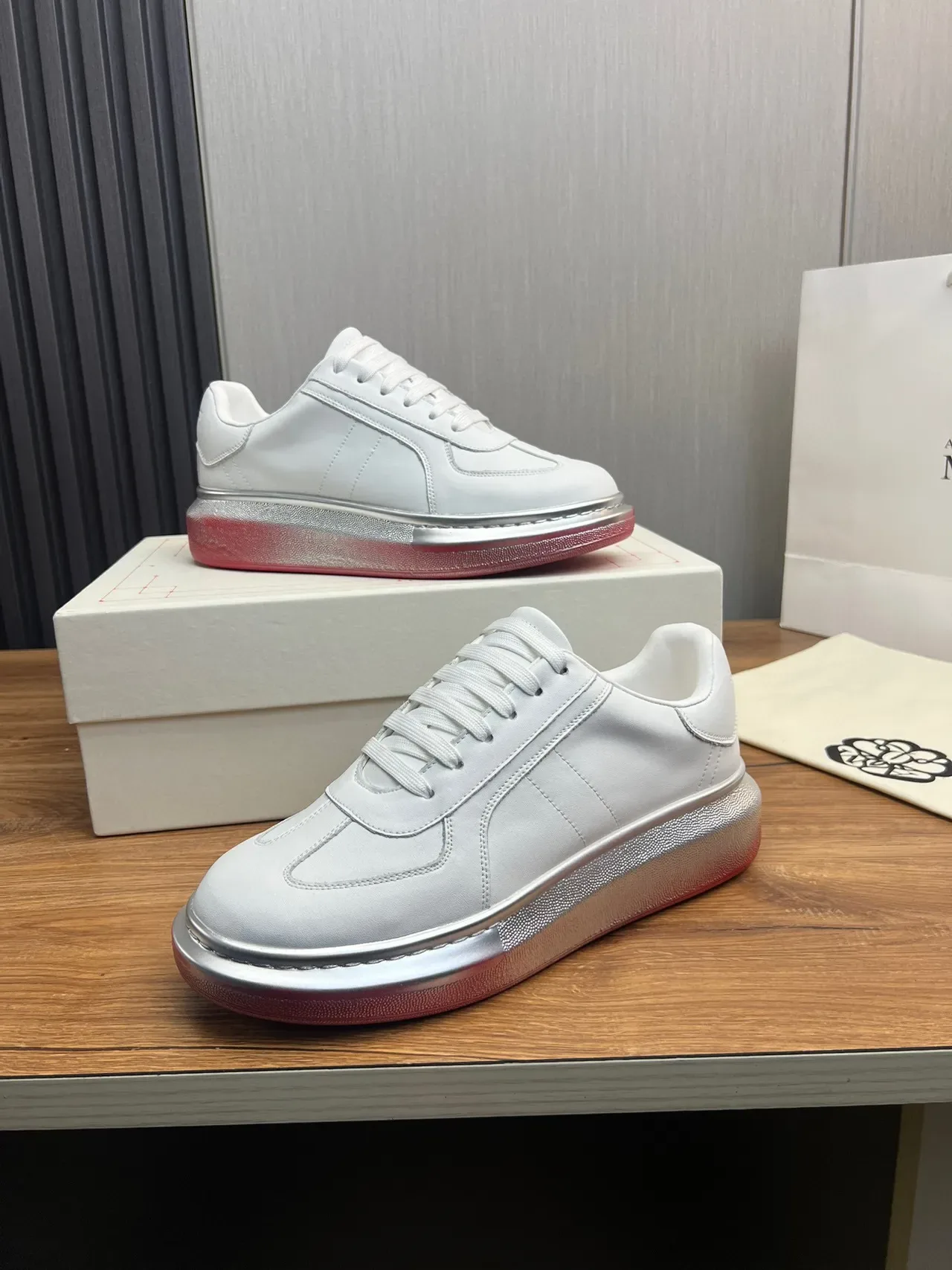 White Red Smooth Leather-Like Upper Metallic Gradient Platform Sole Lifestyle Sneakers 7