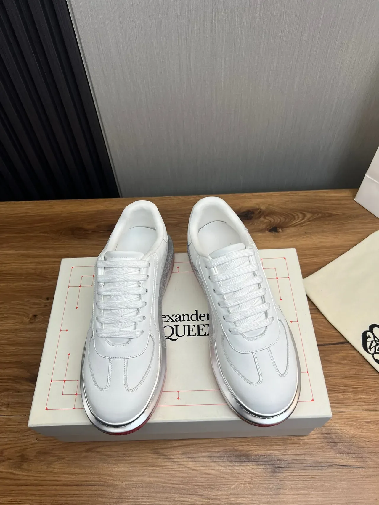 White Red Smooth Leather-Like Upper Metallic Gradient Platform Sole Lifestyle Sneakers 9