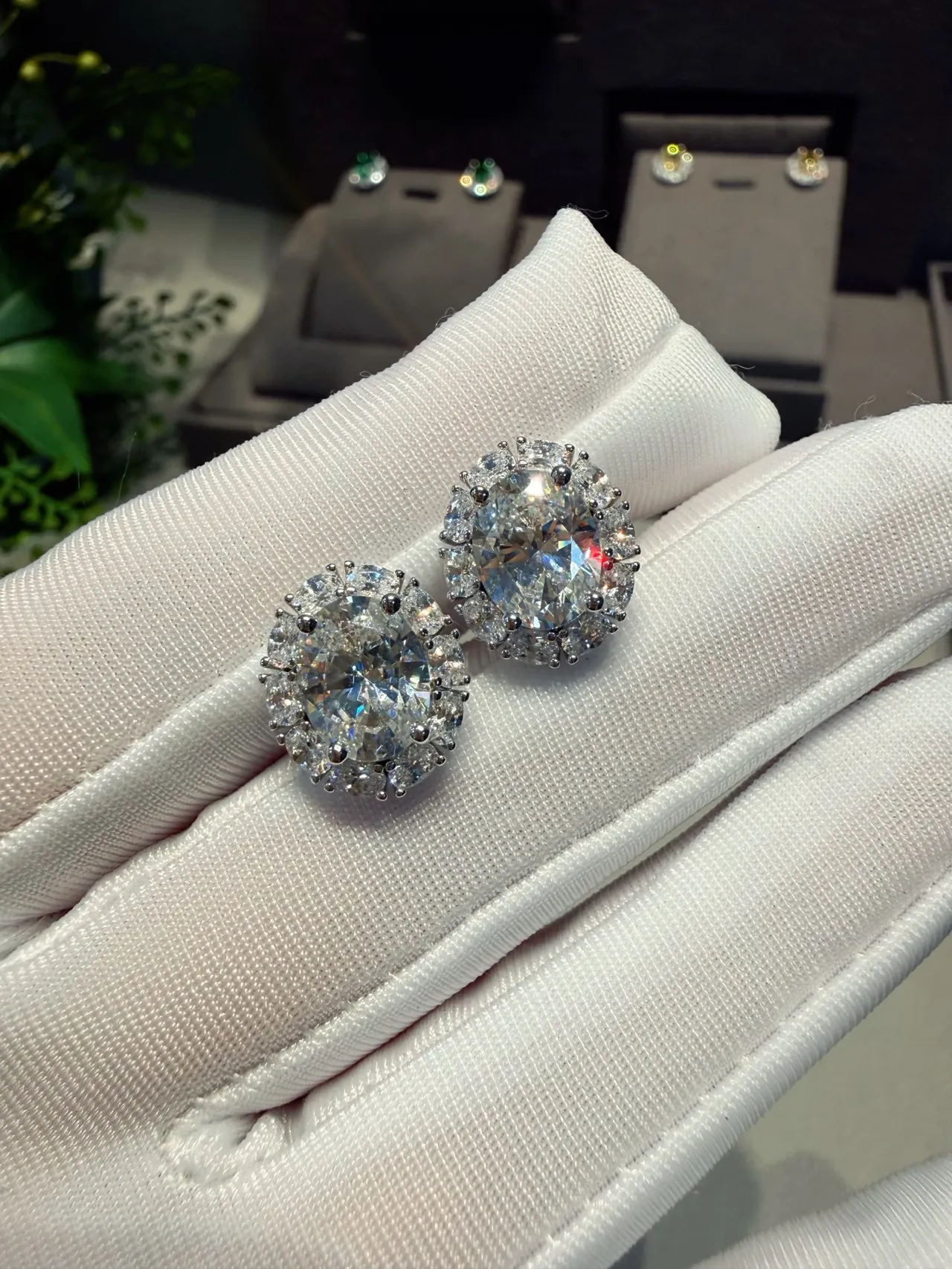 White Silver Oval-Cut Center Stone Halo Setting Earrings 3