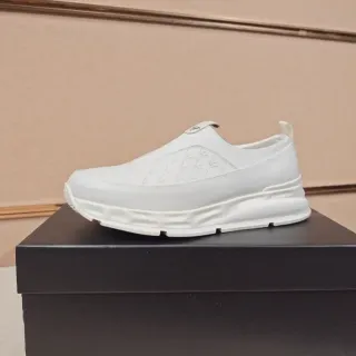 Tênis lifestyle branco slip-on upper embossed sola chunky