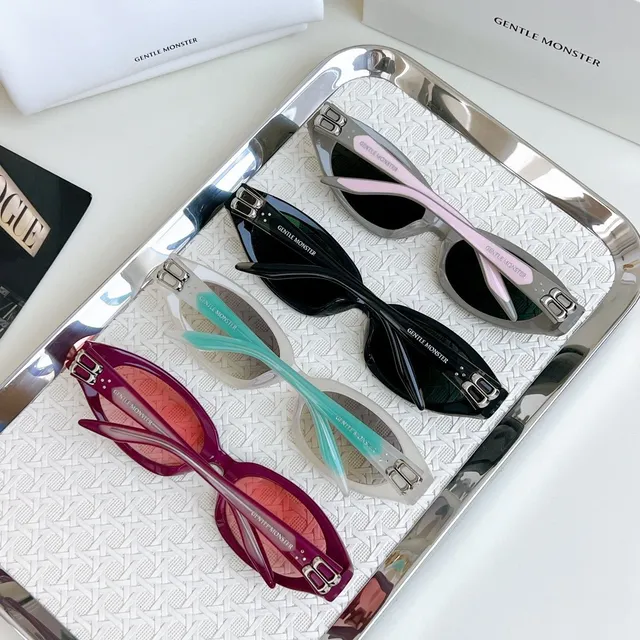 Gentle Monster Angular Cat-Eye Matte Black Sunglasses 7