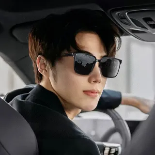 Gentle Monster Black Gray Rectangular Frame Mirrored Lenses Sunglasses