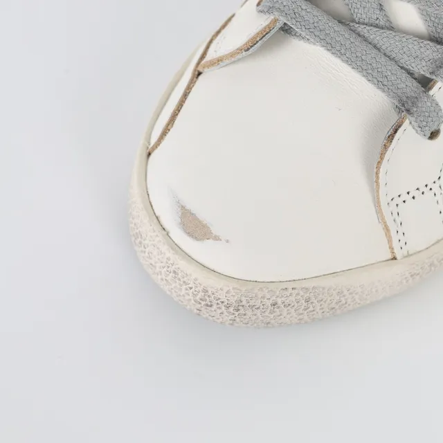Golden Goose Superstar Tênis lifestyle brancos prateados sola de borracha distressed patch de estrela metálica 5