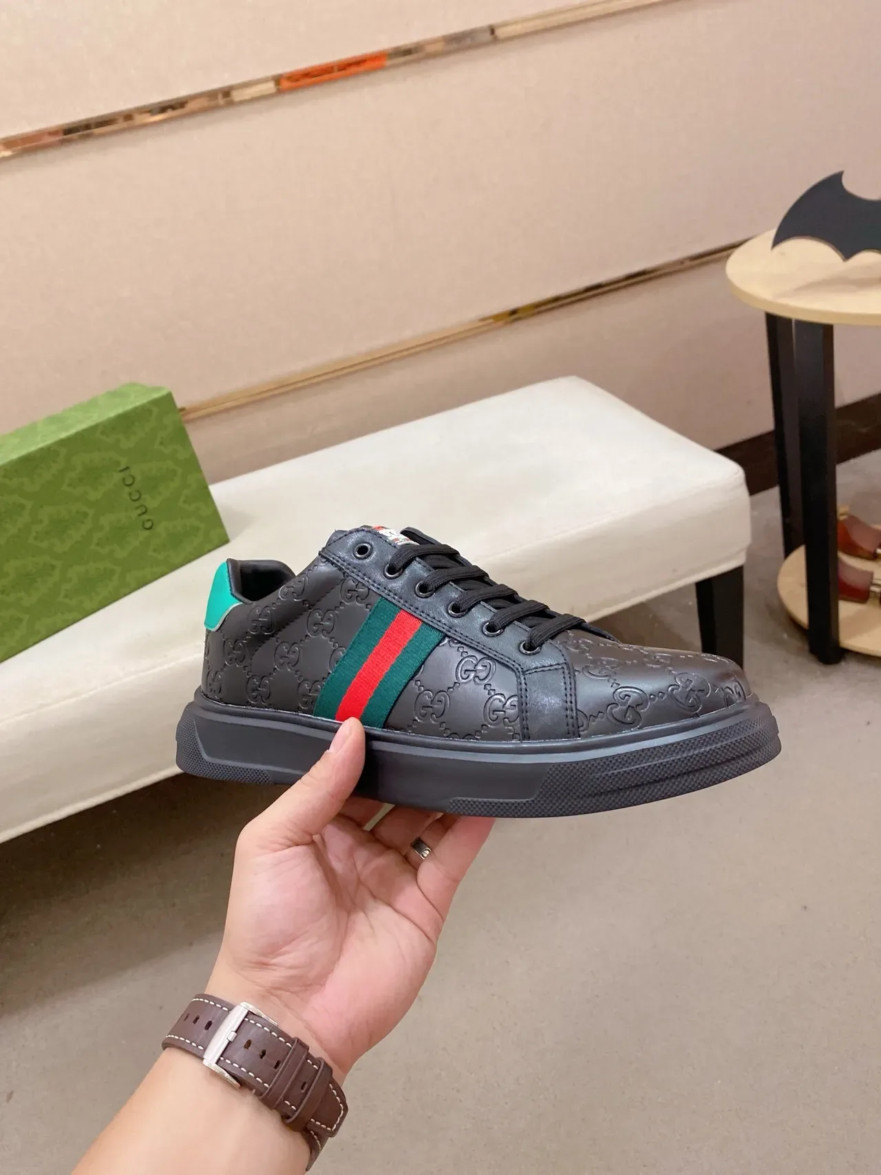 Gucci Ace Noir Vert Rouge Rayures Web Sneakers Lifestyle 4