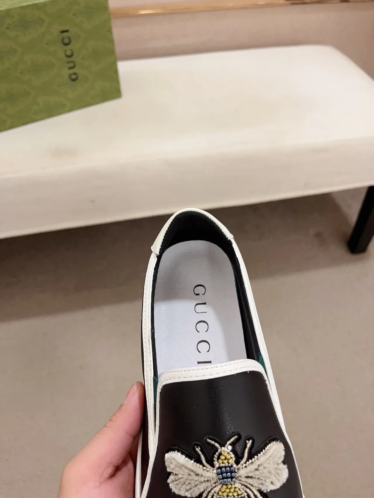 Gucci Ace Noir Blanc Abeille Broderie Conduit Contraste Mocassin 6
