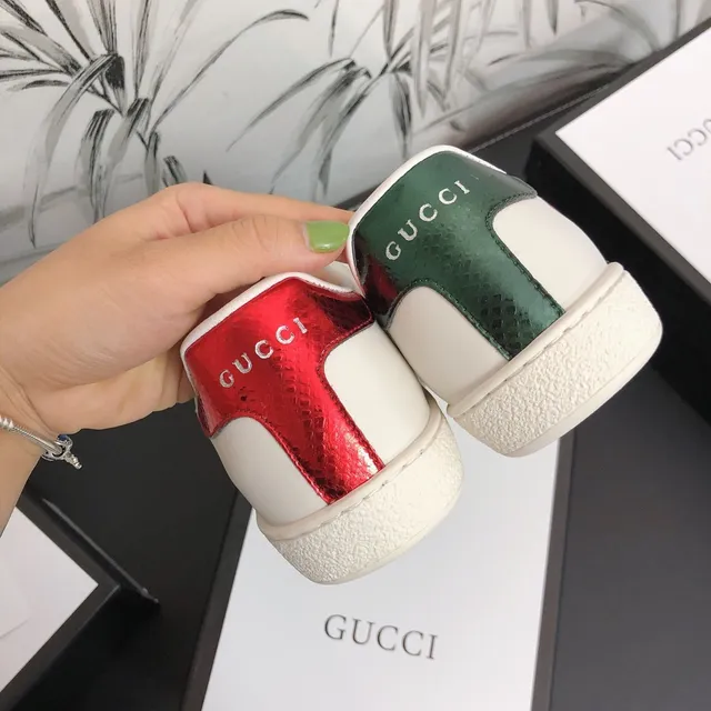 Gucci Ace Heart White Green Red Web Stripe Lifestyle Sneakers 2