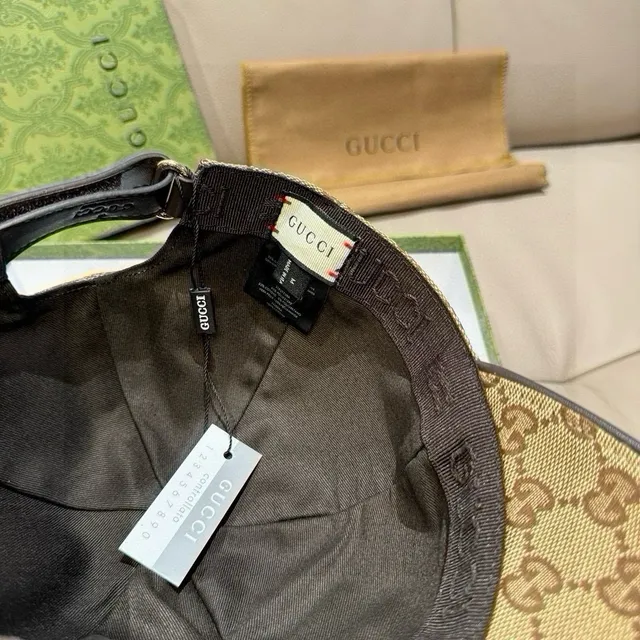Gucci beige rouge GG Monogram Canvas Embroidered Interlocking G Baseball Cap 4