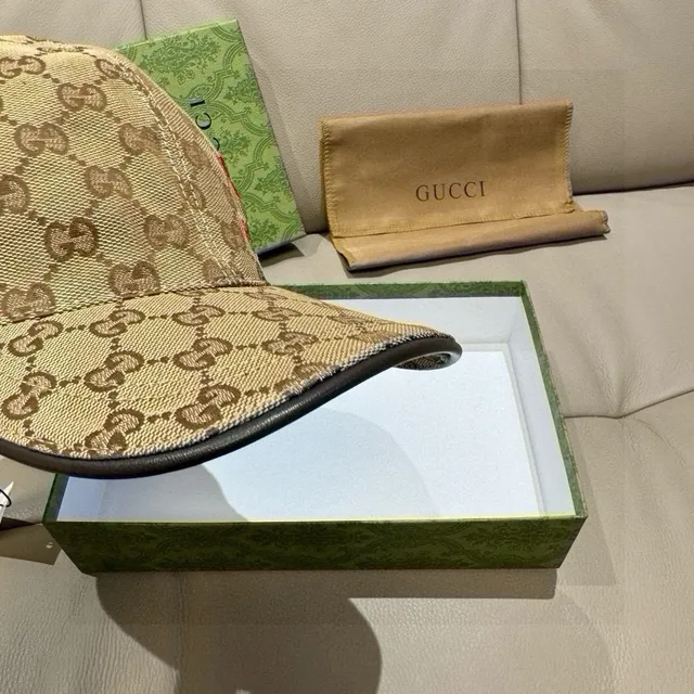 Gucci beige rouge GG Monogram Canvas Embroidered Interlocking G Baseball Cap 5