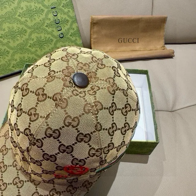 Gucci beige rouge GG Monogram Canvas Embroidered Interlocking G Baseball Cap 6