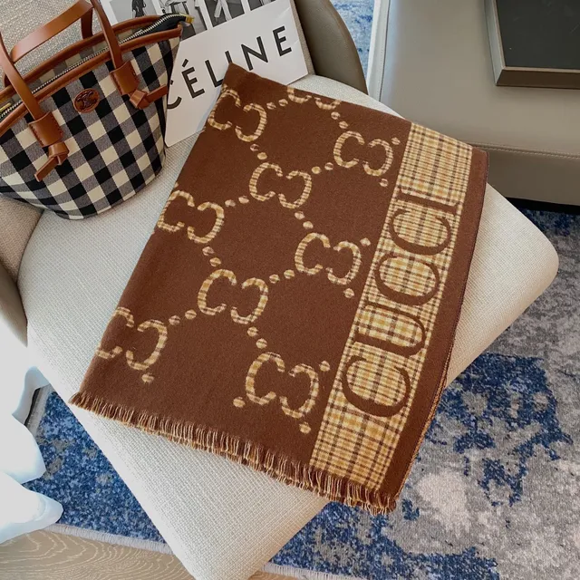 Gucci noir beige interlocking GG monogram plaid border cachemire écharpe 3