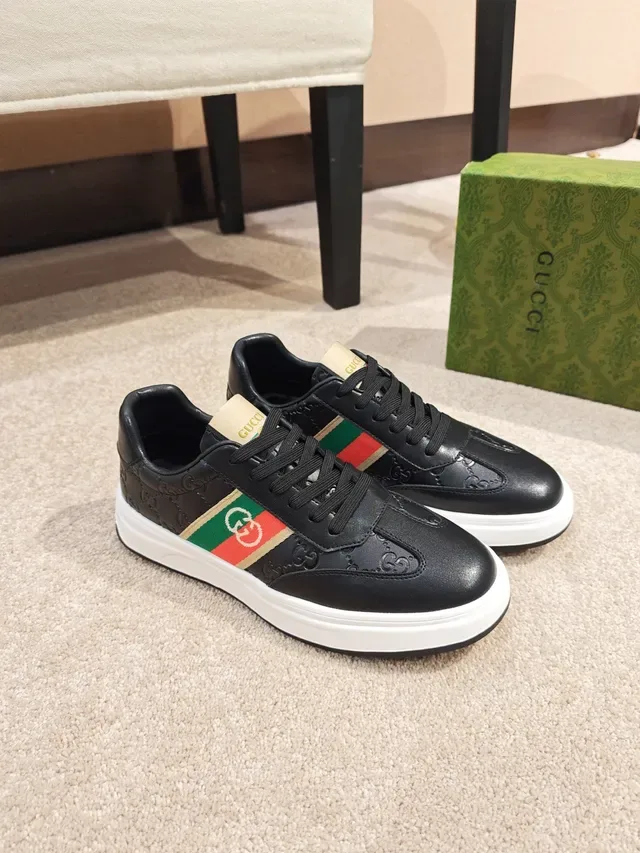 Gucci Tênis Lifestyle Preto Verde Embossed GG Couro Web Stripe Acento 5