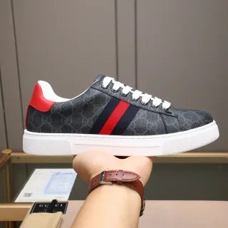 Gucci أحذية رياضية أسود أحمر GG Monogram Canvas Web Stripe Lifestyle Sneakers