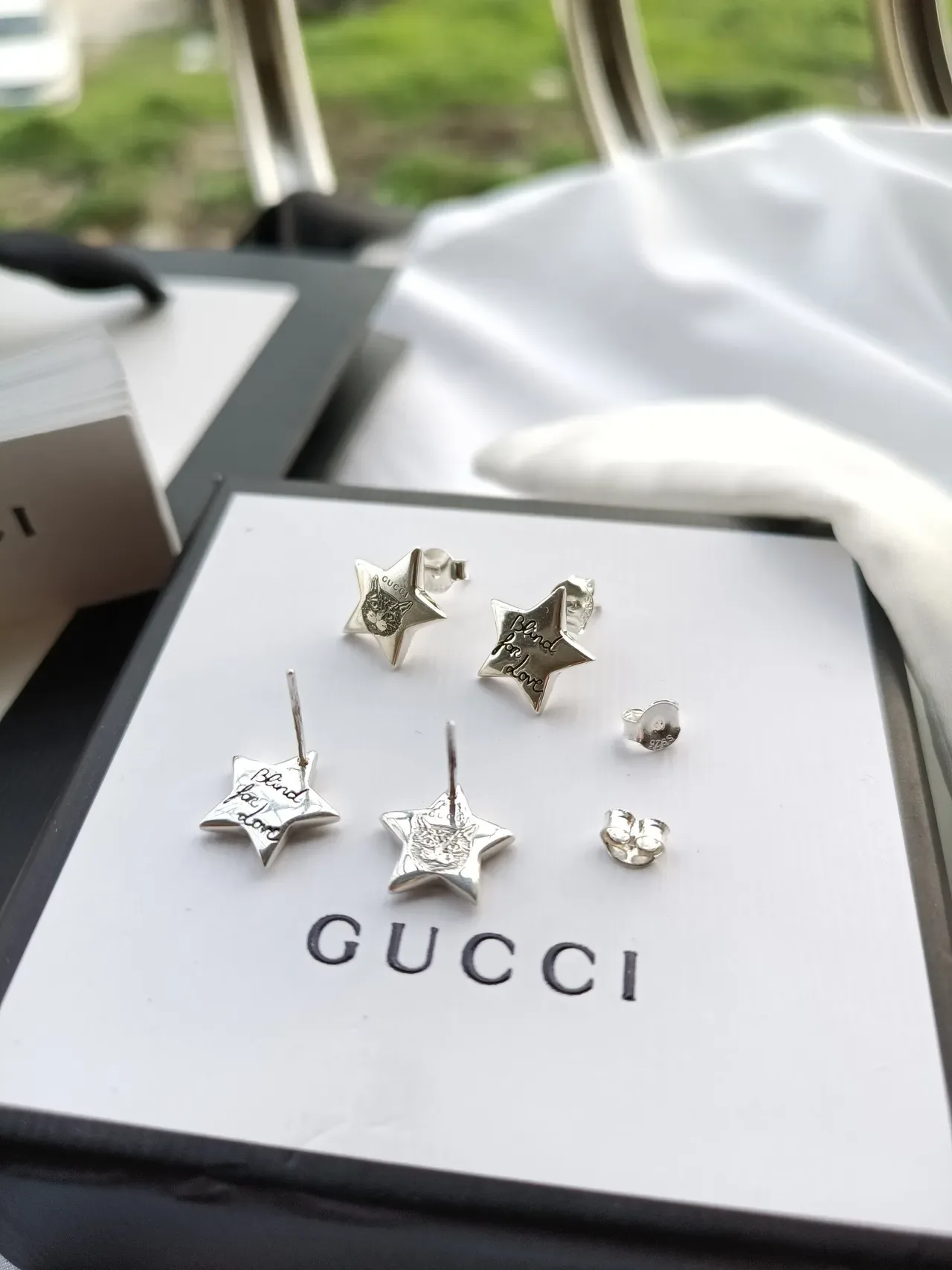 Gucci Blind for Love Star Engraved Cat Motif Silver Earrings 4