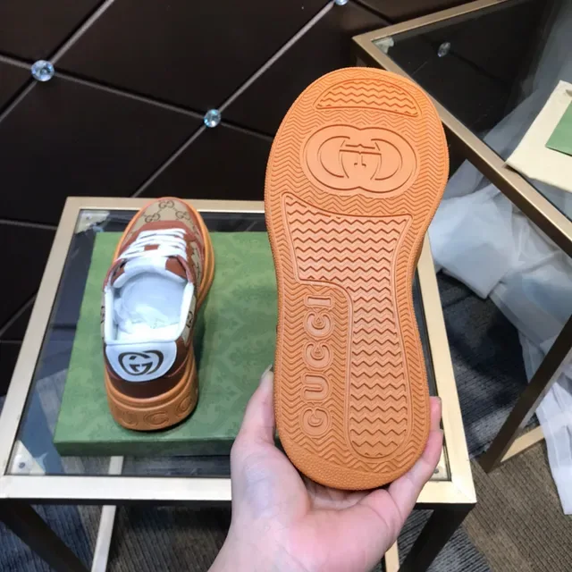 Gucci Marrom Bege GG Monogram Lona Solapas de Couro Tênis Chunky 3