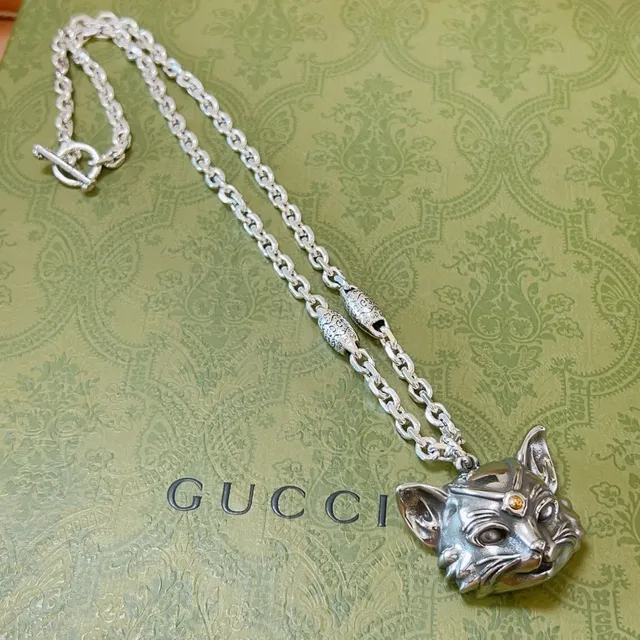 Gucci Cat-Head Pendant Silver-Tone Necklace 5