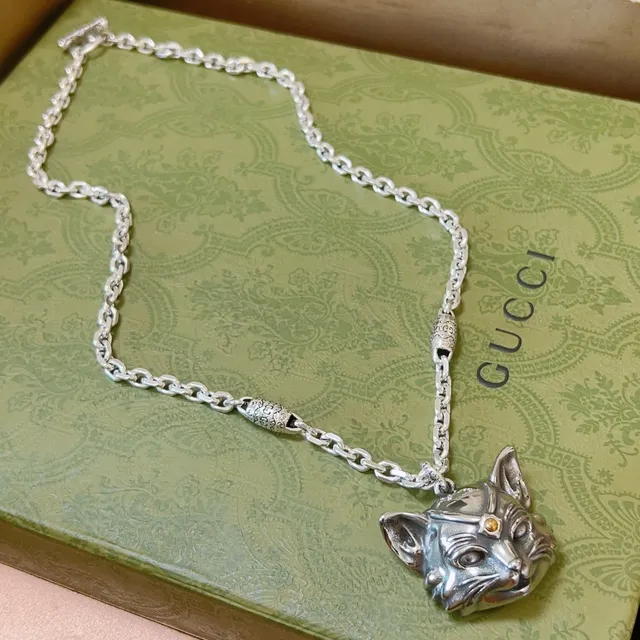 Gucci Cat-Head Pendant Silver-Tone Necklace 7