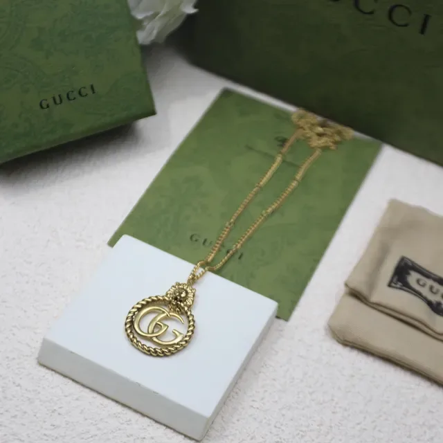 Gucci Dionysus Interlocking GG Lion Head Gold-Tone Necklace 3