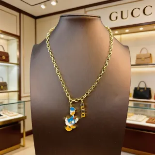 Gucci Donald Duck Enamel Charm Gold-Tone قلادة