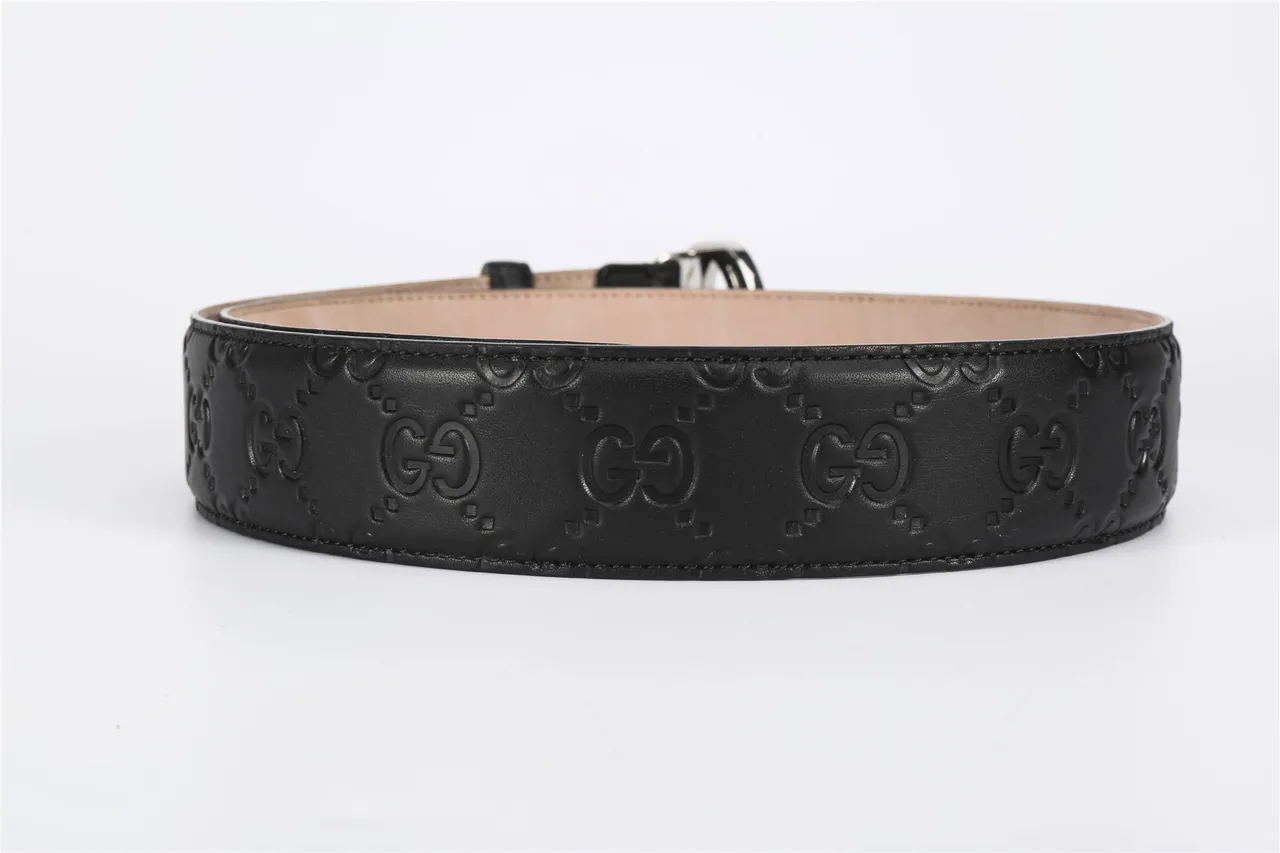 Gucci Double G Belt Black Silver Interlocking Buckle Embossed GG Monogram Leather Belt 4