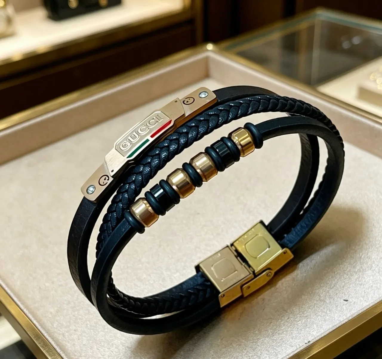 Gucci Bracelet en Cordon Tressé et Cuir avec Double Enroulement 3