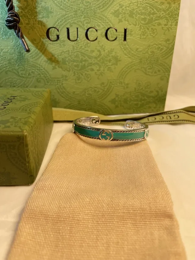 Gucci Engraved Eye Motif Gold-Tone Bangle Bracelet 5
