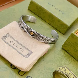 Gucci Motivo de Pluma Pulsera de Muñeca Abierta