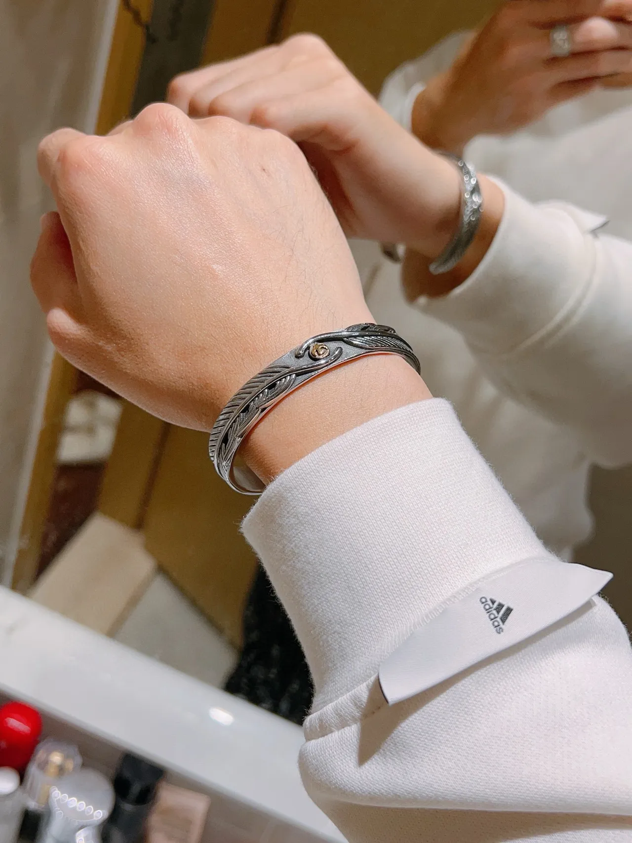 Gucci Feather Motif Open Cuff Bracelet 2