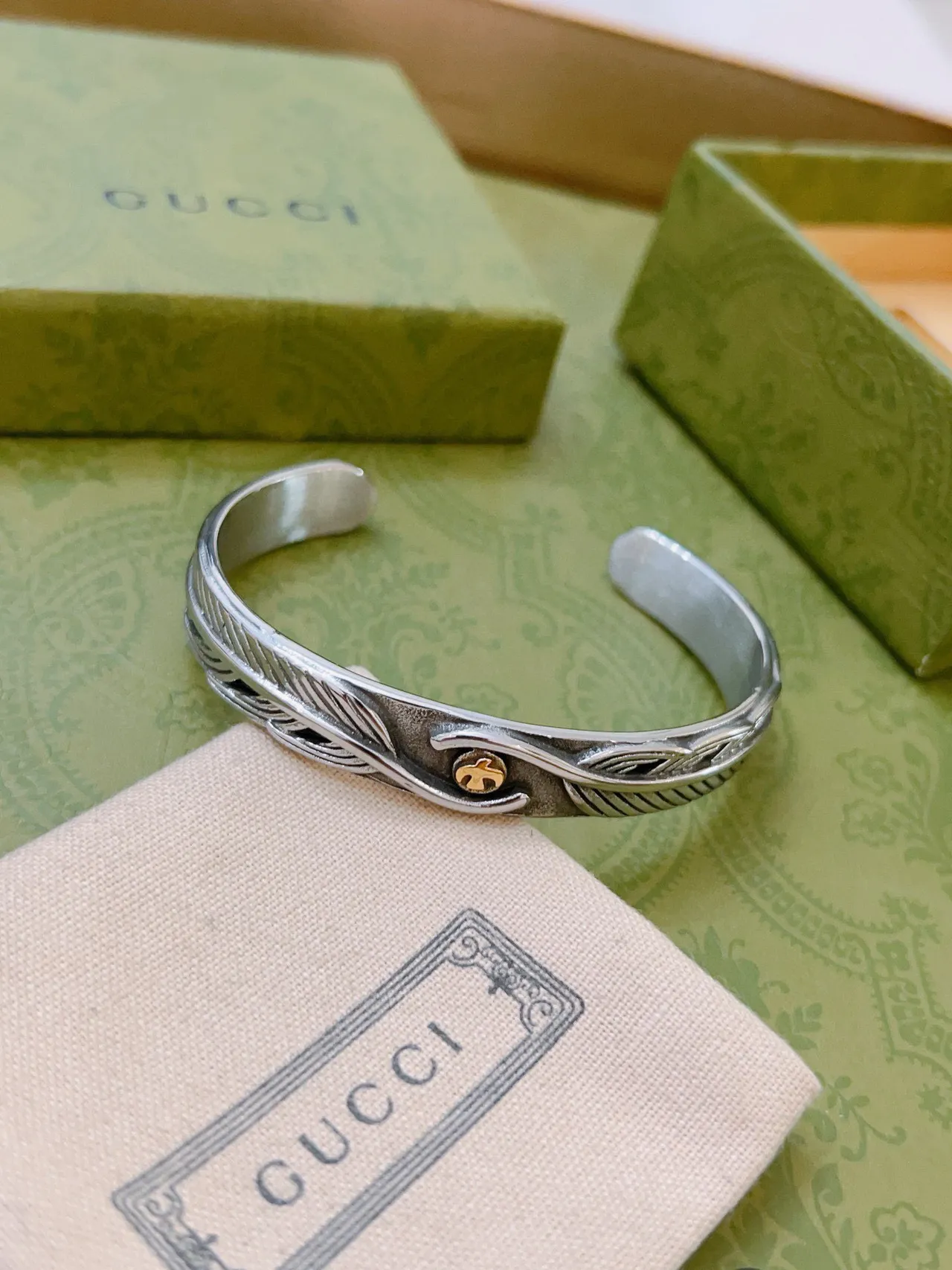 Gucci Feather Motif Open Cuff Bracelet 9