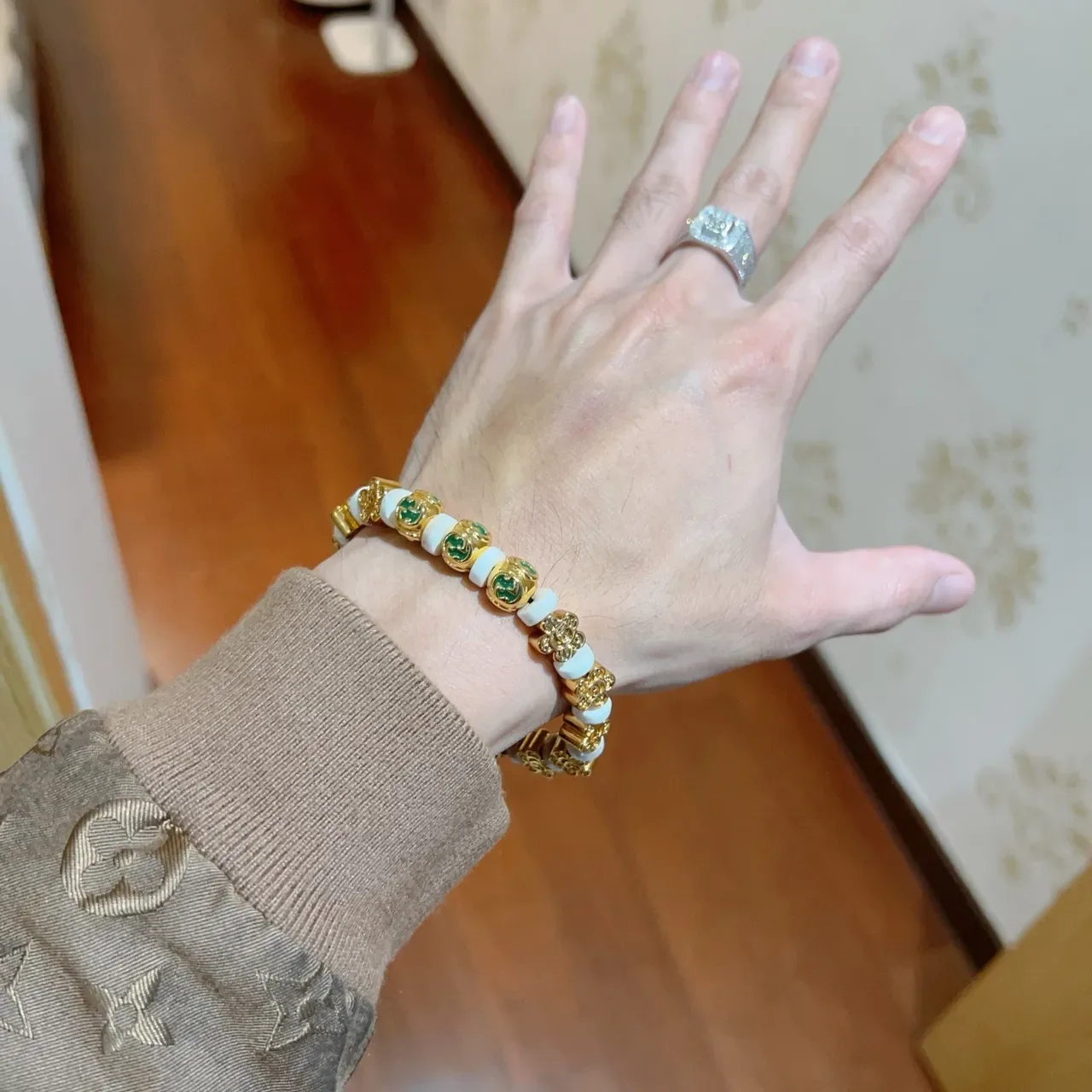 Gucci GG Beaded Bracelet Gold Green Metal White Stone Beads Bracelet 9