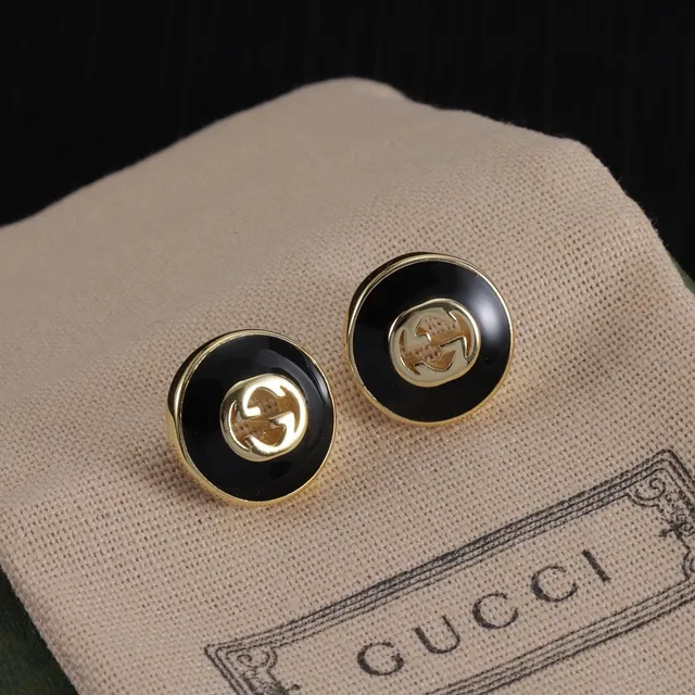 Gucci GG Marmont Black Gold Circular Enamel Disc Interlocking G Logo Necklace 6