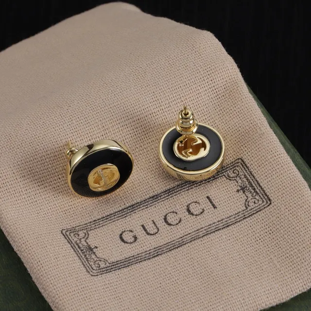 Gucci GG Marmont Black Gold Circular Enamel Disc Interlocking G Logo Necklace 7