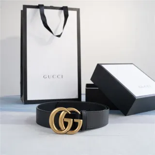 Gucci GG Marmont Black Gold Interlocking G Buckle Smooth Leather Belt