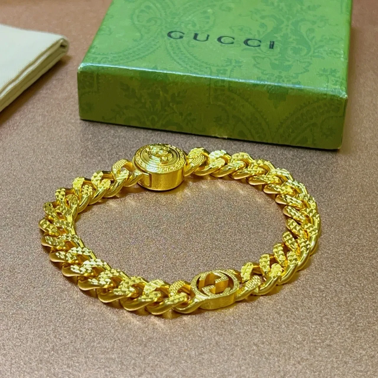 Gucci GG Marmont Gold Faceted Curb-Link Chain Interlocking G Logo Bracelet 3