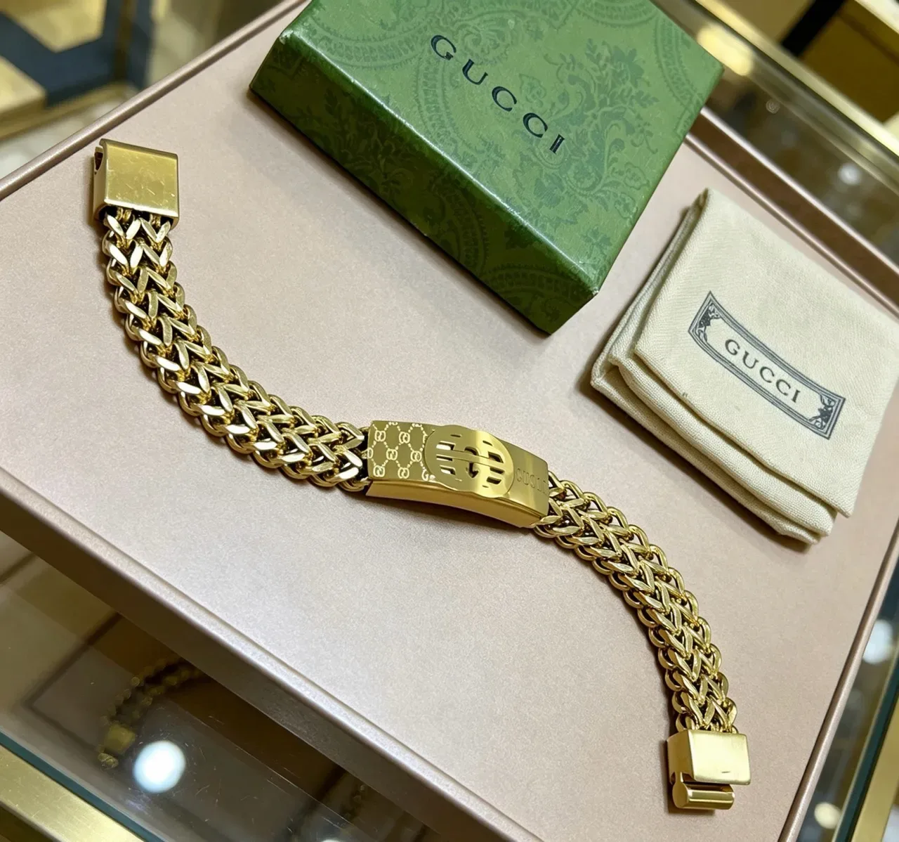 Gucci GG Marmont Gold-Tone Curb-Link Bracelet 7