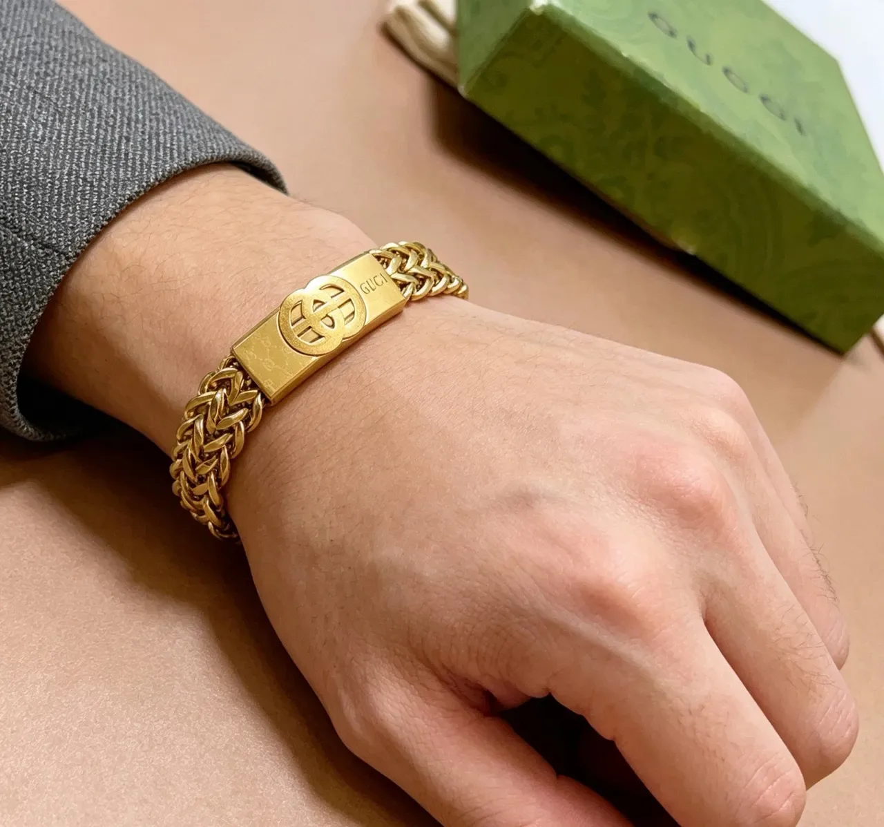 Gucci GG Marmont Gold-Tone Curb-Link Bracelet 8