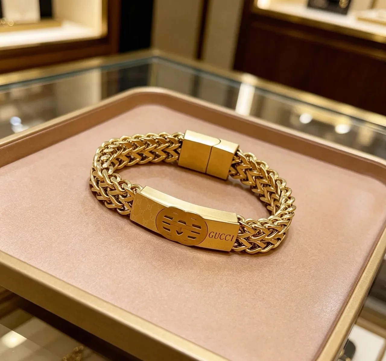 Gucci GG Marmont Gold-Tone Curb-Link Bracelet 9