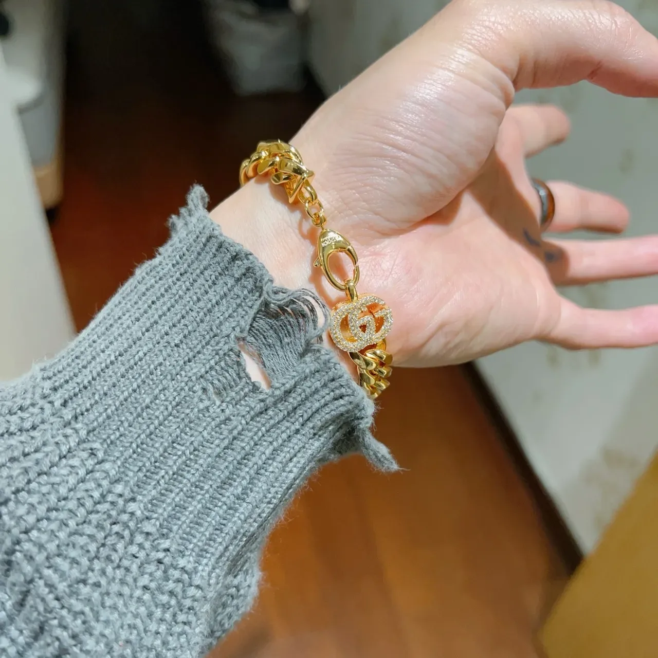 Gucci GG Marmont Gold-Tone Pavé Crystal Curb-Link Bracelet 4