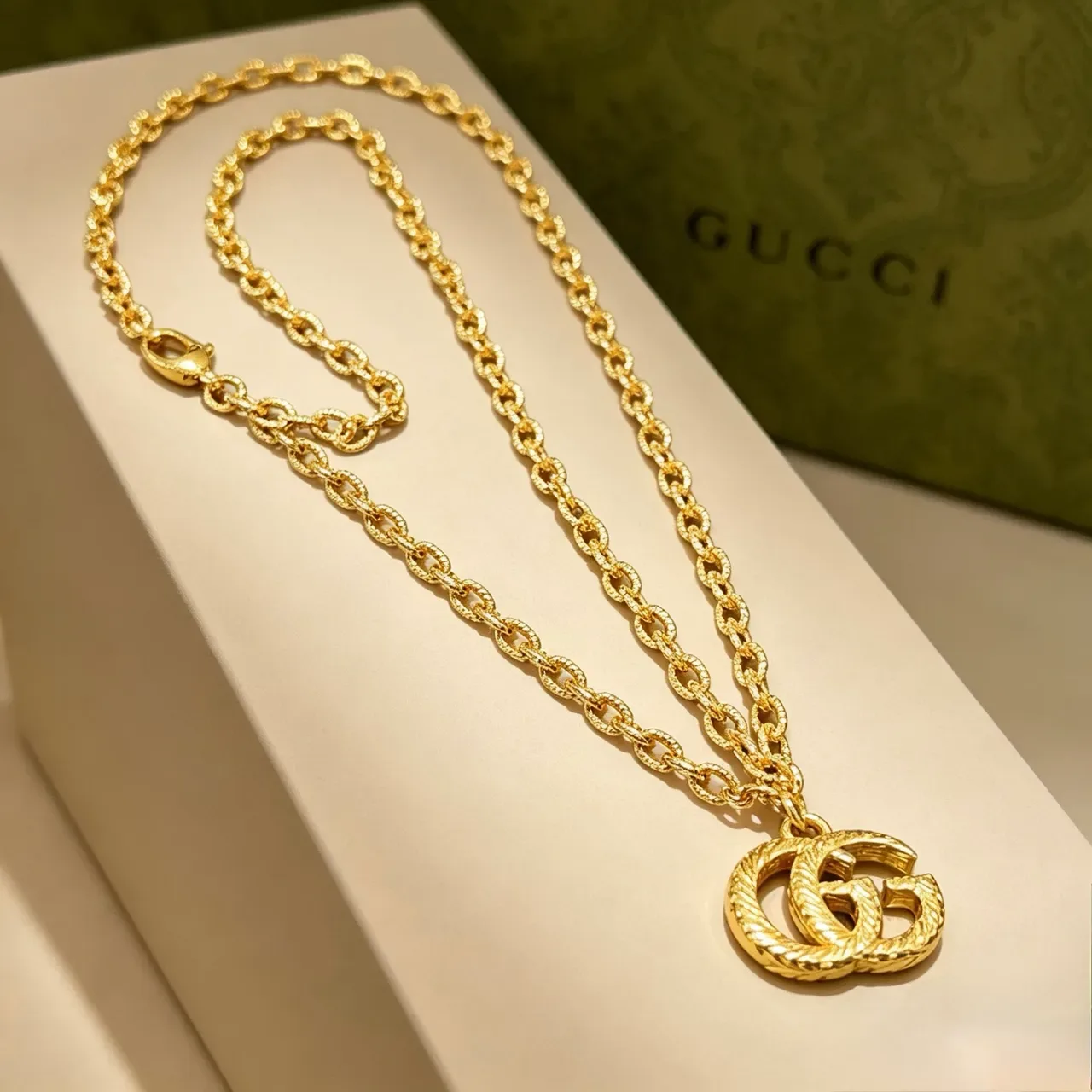 Colar Gucci GG Marmont Dourado Trança Retorcida Interlocking G 7