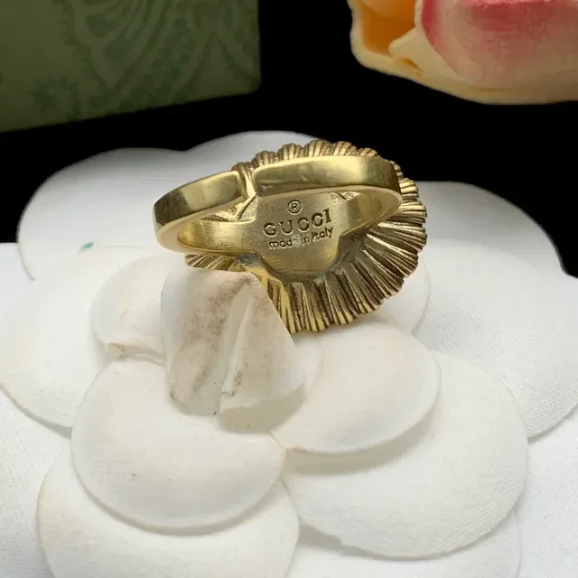 Gucci GG Marmont Gold White Oval Pearl Centerpiece Crystal-Encrusted Halo Ring 4