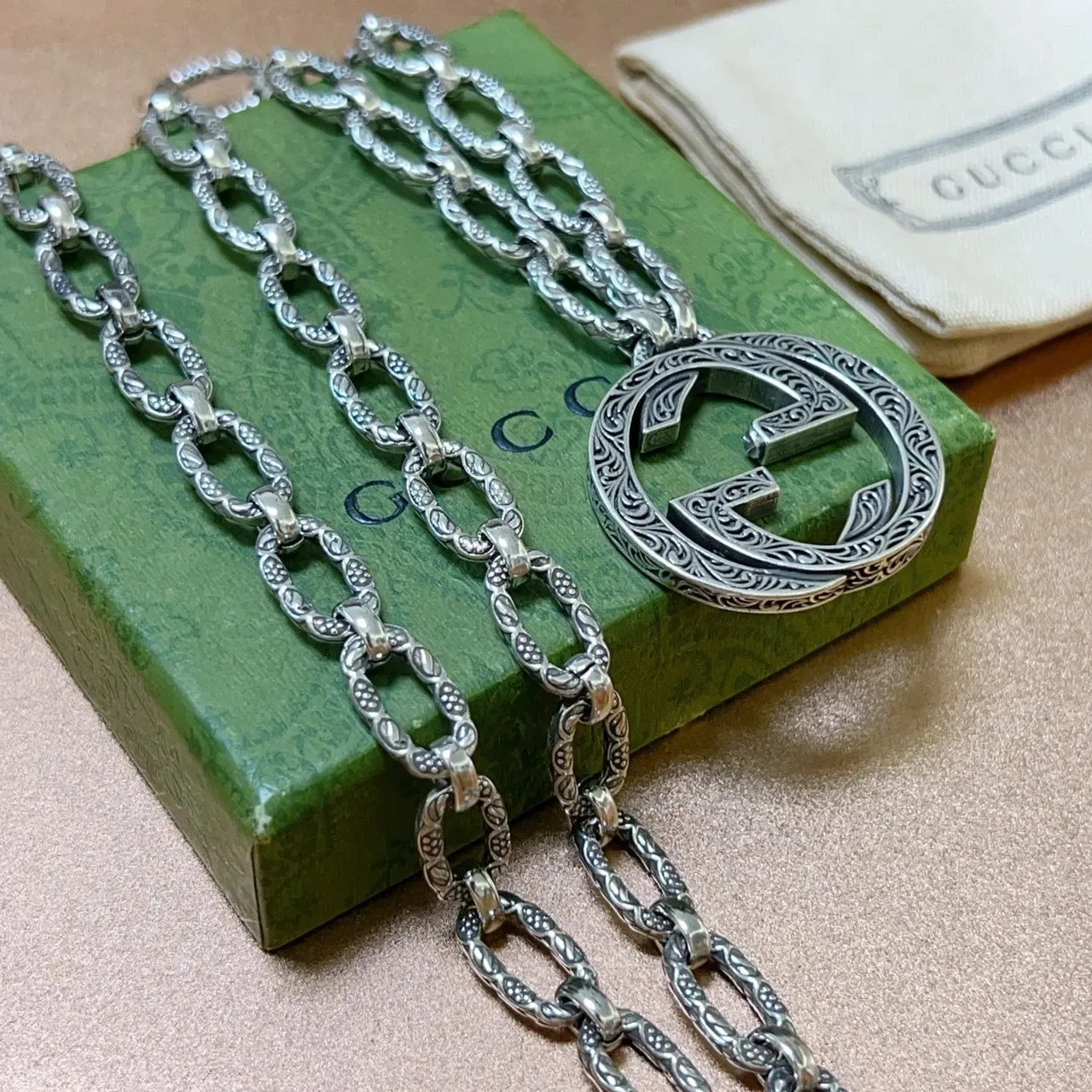 Gucci GG Marmont Interlocking G Filigree Pendant Necklace 3