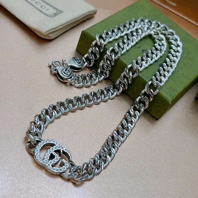 Gucci GG Marmont Pavé Interlocking GG Curb-Link Necklace 5