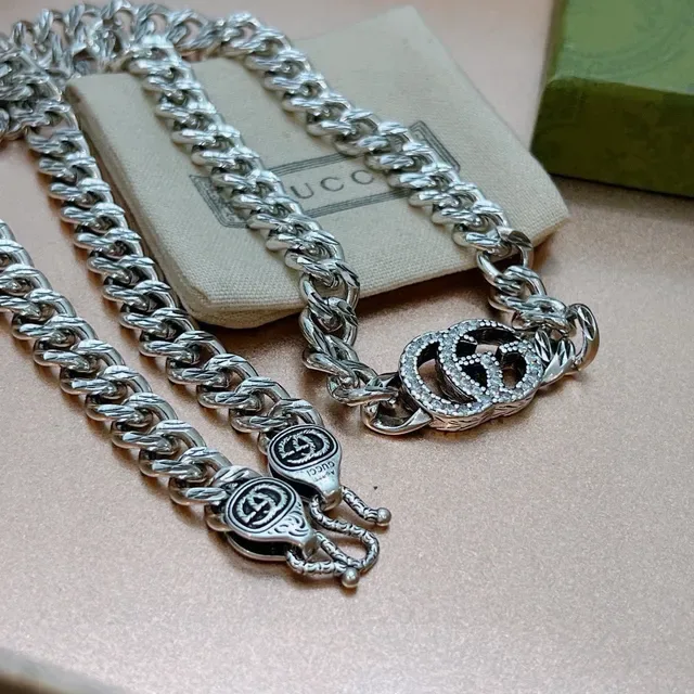 Gucci GG Marmont Pavé Interlocking GG Curb-Link Necklace 6